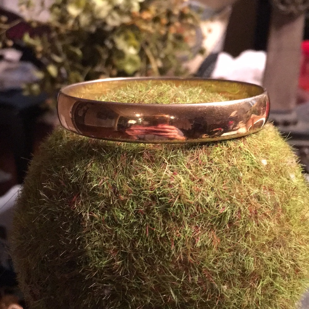 Vintage MONET Gold Tone Bangle